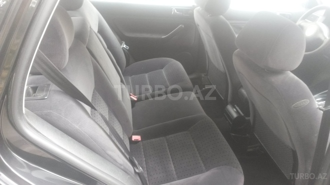 Volkswagen Golf 2001, 176,000 km - 2.0 л - Bakı