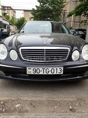 Mercedes E 240 2003, 282,000 km - 2.4 l - Bakı