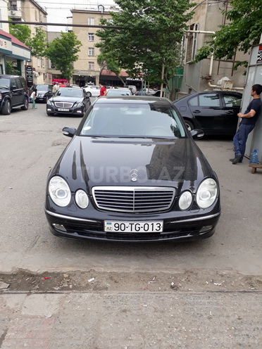 Mercedes E 240 2003, 282,000 km - 2.4 l - Bakı