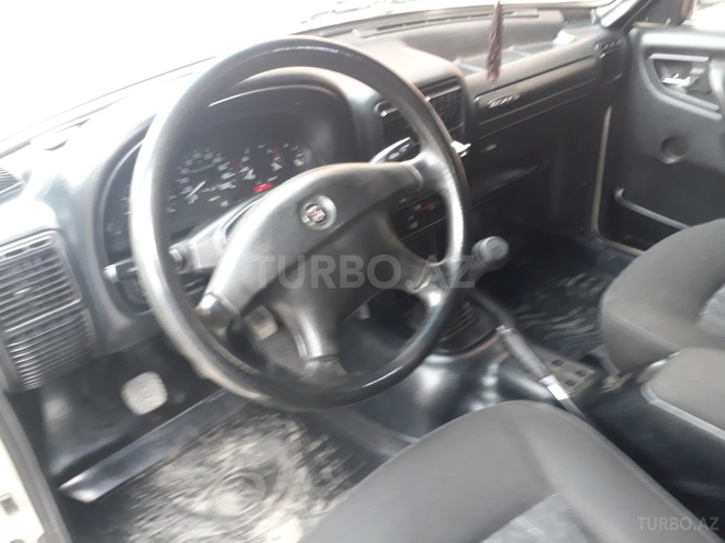GAZ 31105 2004, 85,000 km - 2.3 l - Gəncə
