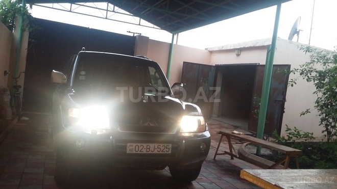 Mitsubishi Pajero 2004, 248,000 km - 3.0 l - Bakı