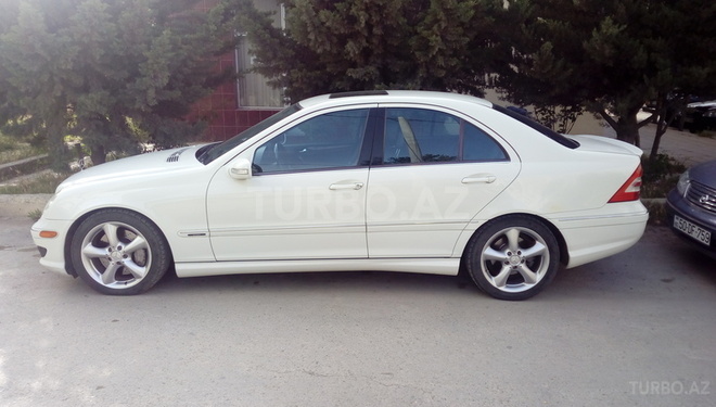 Mercedes C 230 2006, 230,000 km - 0.3 l - Sumqayıt