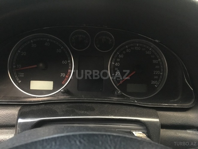 Volkswagen Passat 2001, 200,000 km - 2.0 l - Bakı