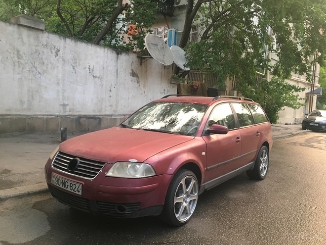 Volkswagen Passat 2001, 200,000 km - 2.0 l - Bakı