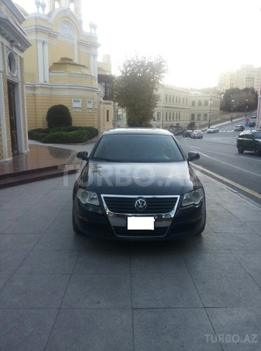 Volkswagen Passat 2005, 270,000 km - 2.0 l - Bakı