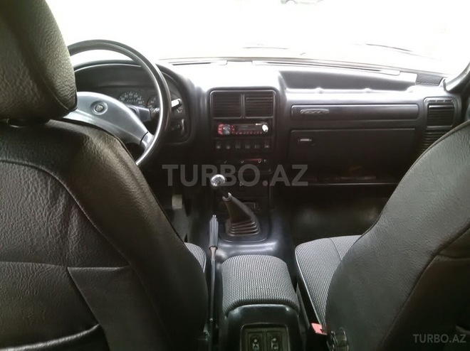 GAZ 31105 2005, 121,000 km - 2.3 l - Bakı