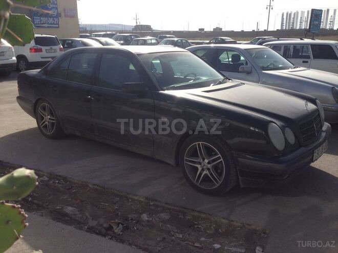Mercedes E 240 1998, 173,000 km - 2.4 л - Bakı