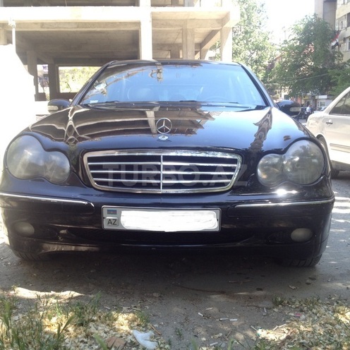 Mercedes C 240 2004, 22,000 km - 2.4 l - Bakı