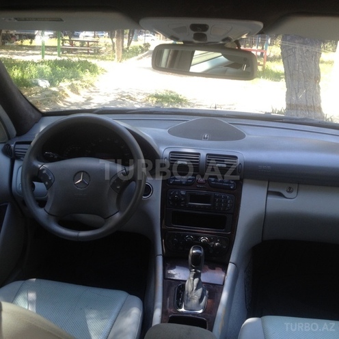 Mercedes C 240 2004, 22,000 km - 2.4 l - Bakı