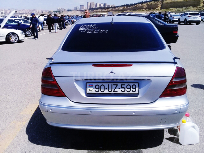 Mercedes E 270 2002, 343,000 km - 2.7 l - Bakı