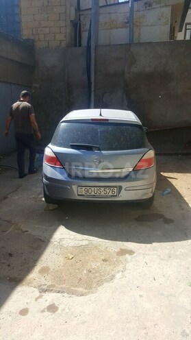 Opel Astra 2006, 214,000 km - 1.9 l - Bakı