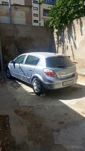 Opel Astra 2006, 214,000 km - 1.9 l - Bakı