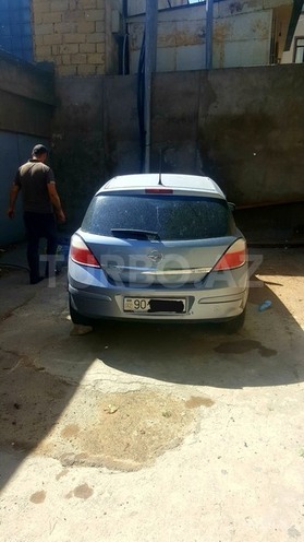 Opel Astra 2006, 214,000 km - 1.9 l - Bakı
