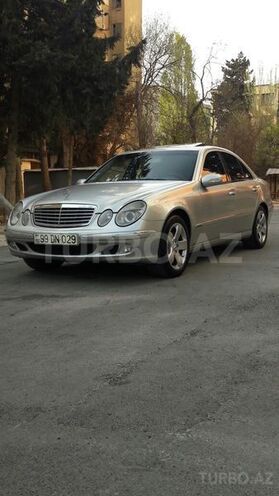 Mercedes E 220 2002, 330,000 km - 2.2 l - Bakı