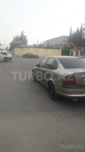 Opel Vectra 1996, 236,000 km - 2.0 l - Bakı