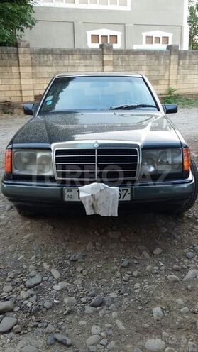 Mercedes E 200 1989, 1,654,286 km - 0.2 l - Masallı