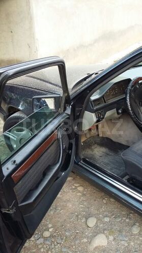 Mercedes E 200 1989, 1,654,286 km - 0.2 l - Masallı