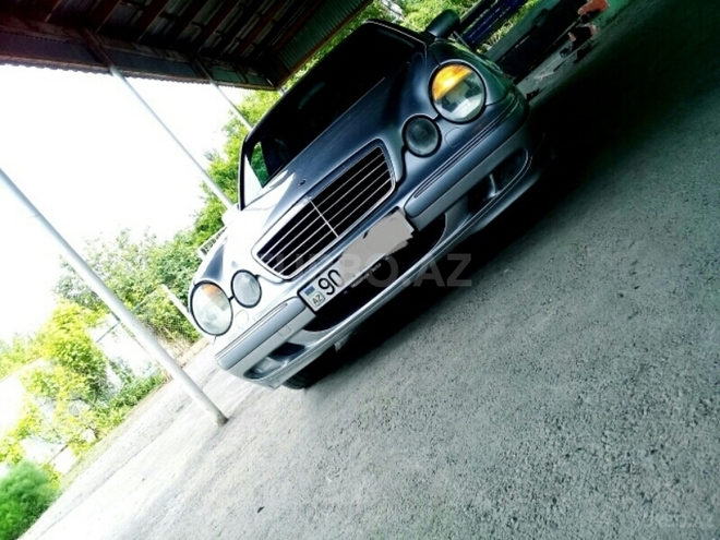 Mercedes E 320 2000, 250,000 km - 3.2 л - Ağdam