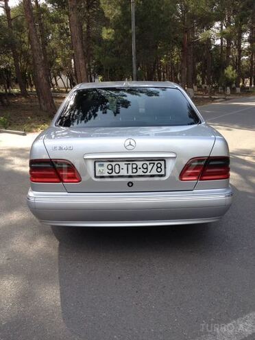 Mercedes E 240 2000, 271,577 km - 2.4 l - Sumqayıt