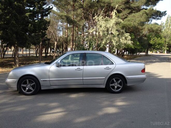 Mercedes E 240 2000, 271,577 km - 2.4 l - Sumqayıt