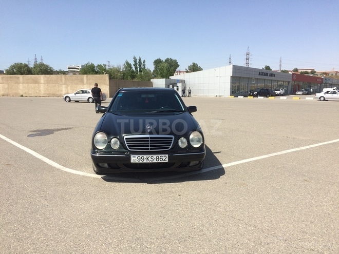 Mercedes E 270 2001, 267,000 km - 2.7 л - Bakı