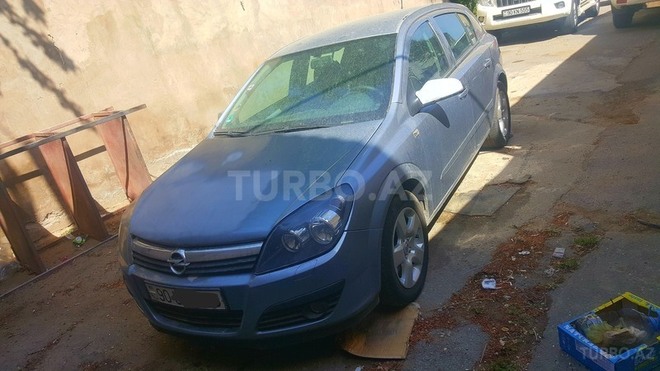 Opel Astra 2006, 214,000 km - 1.9 l - Bakı