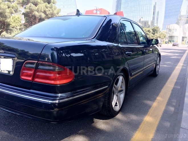 Mercedes E 240 2000, 173,000 km - 2.6 l - Bakı
