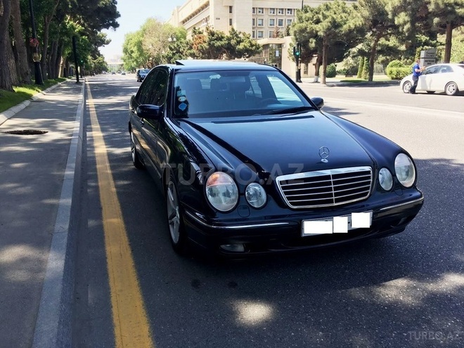 Mercedes E 240 2000, 173,000 km - 2.6 l - Bakı