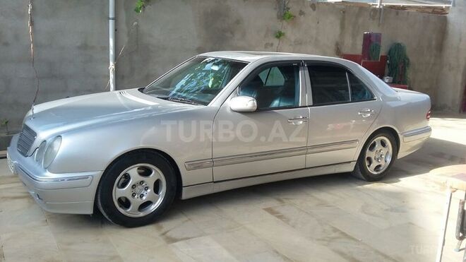 Mercedes E 280 1999, 217,853 km - 2.8 l - Bakı