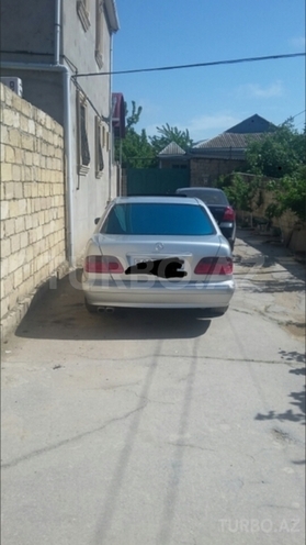 Mercedes E 280 1999, 217,853 km - 2.8 l - Bakı