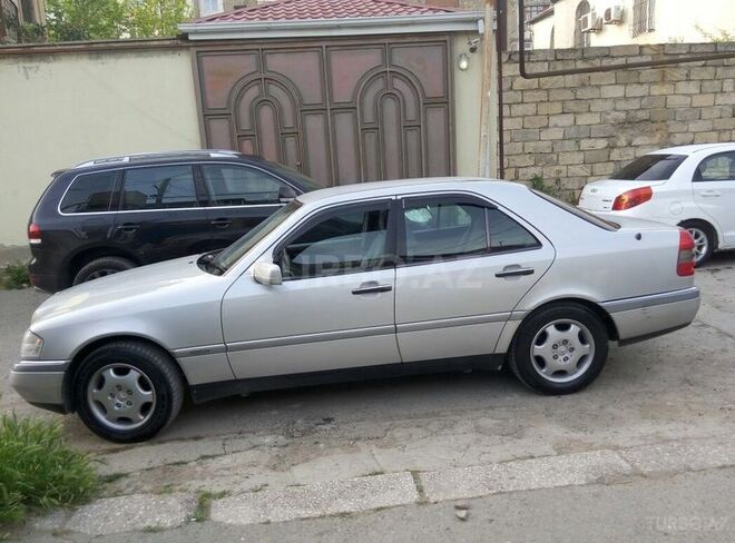Mercedes C 180 1996, 234,000 km - 1.8 l - Bakı