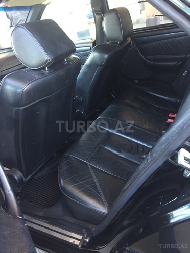 Mercedes C 240 1999, 236,000 km - 2.4 l - Bakı