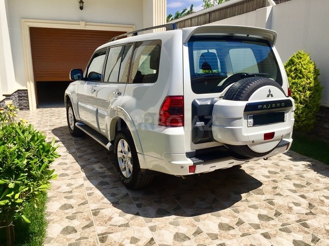 Mitsubishi Pajero 2013, 71,000 km - 3.5 l - Bakı