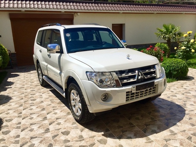 Mitsubishi Pajero 2013, 71,000 km - 3.5 l - Bakı