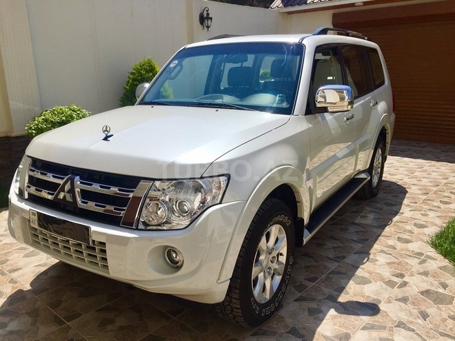 Mitsubishi Pajero 2013, 71,000 km - 3.5 l - Bakı