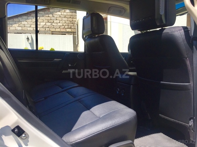 Mitsubishi Pajero 2013, 71,000 km - 3.5 l - Bakı