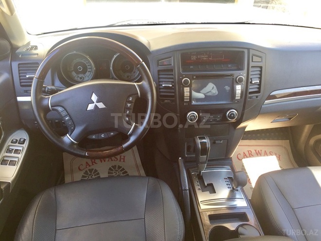 Mitsubishi Pajero 2013, 71,000 km - 3.5 l - Bakı