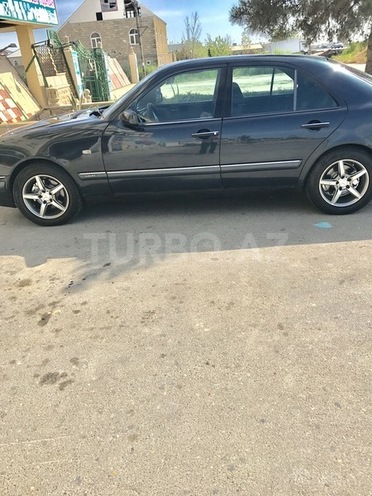 Mercedes E 300 1997, 447,890 km - 0.3 l - Bakı