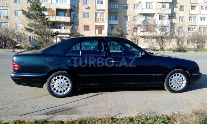 Mercedes E 280 1999, 375,000 km - 2.8 l - Bakı