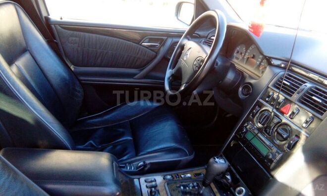 Mercedes E 280 1999, 375,000 km - 2.8 l - Bakı