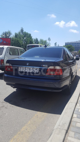 BMW 525 2002, 300,000 km - 2.5 л - Bakı
