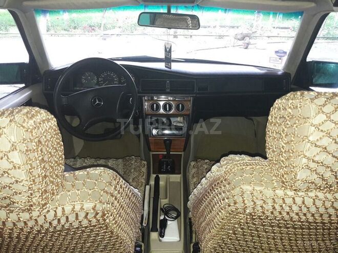 Mercedes 190 1992, 330,000 km - 2.0 l - Gəncə