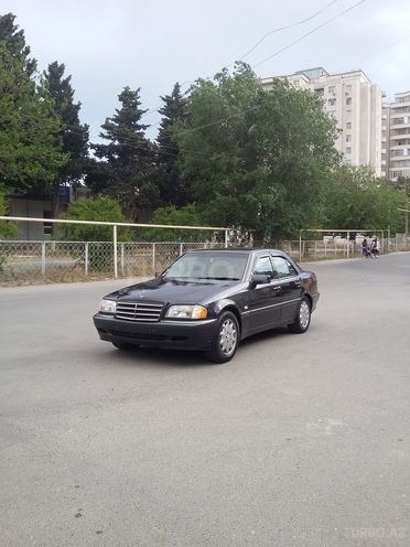Mercedes C 200 1999, 269,800 km - 2.0 l - Bakı