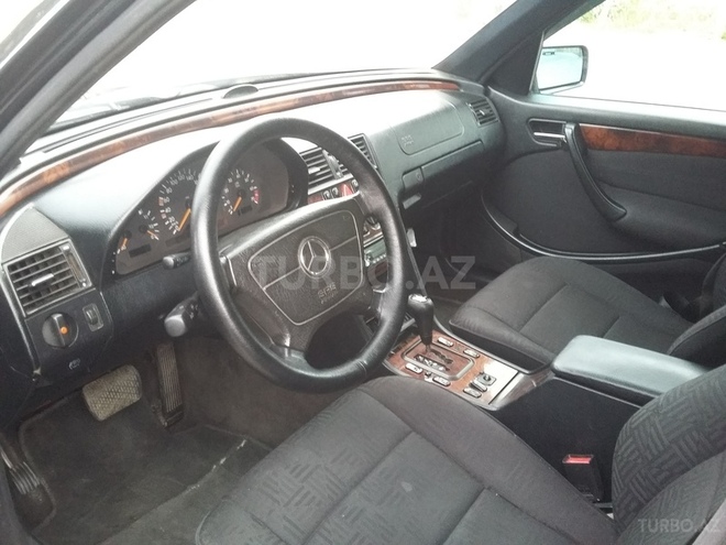 Mercedes C 200 1999, 269,800 km - 2.0 l - Bakı
