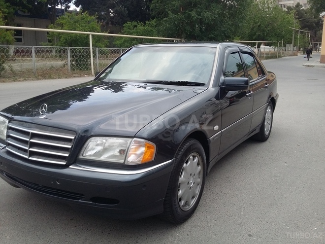 Mercedes C 200 1999, 269,800 km - 2.0 l - Bakı