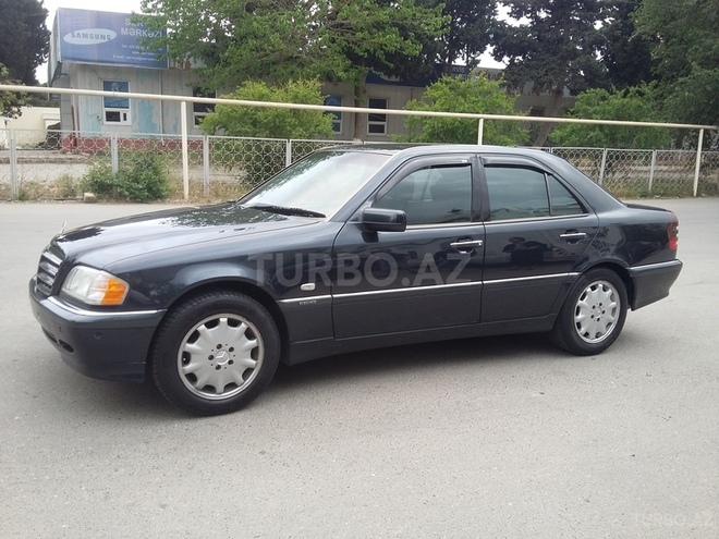 Mercedes C 200 1999, 269,800 km - 2.0 l - Bakı