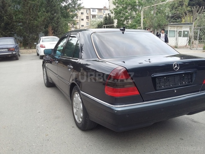 Mercedes C 200 1999, 269,800 km - 2.0 l - Bakı