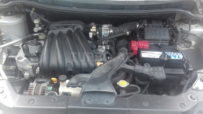 Nissan Tiida 2004, 180,000 km - 1.6 л - Bakı