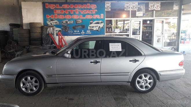 Mercedes E 220 1998, 350,000 km - 2.2 l - Masallı