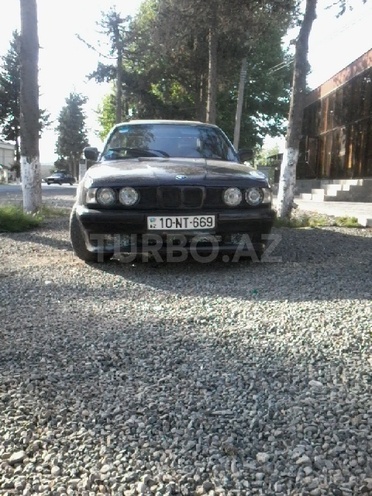 BMW 535 1990, 401,226 km - 3.5 l - Lənkəran
